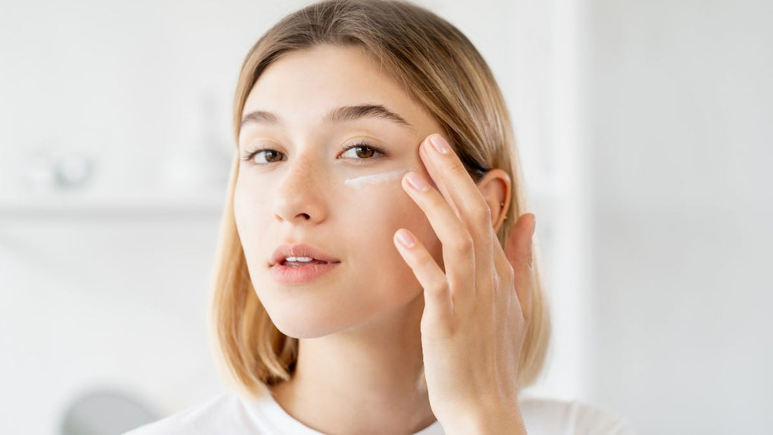 5 Essential Ingredients to Look for in Eye Care Products