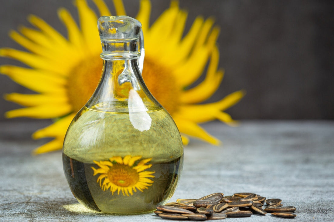 Sunflower Seed Oil (Niacinamide & Vitamin B3)
